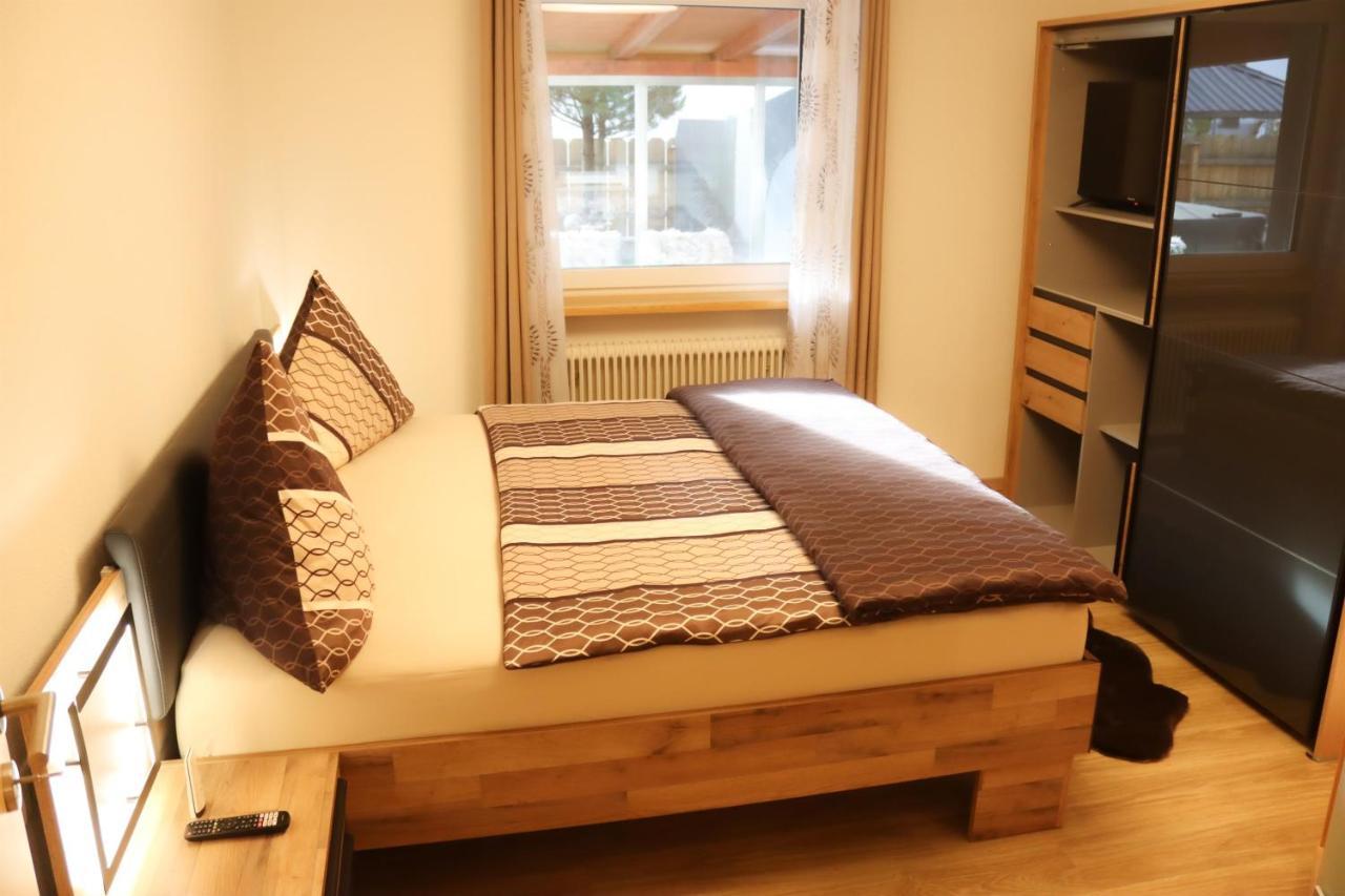 Ferienwohnung Am Waldweg Kolsass Exteriör bild