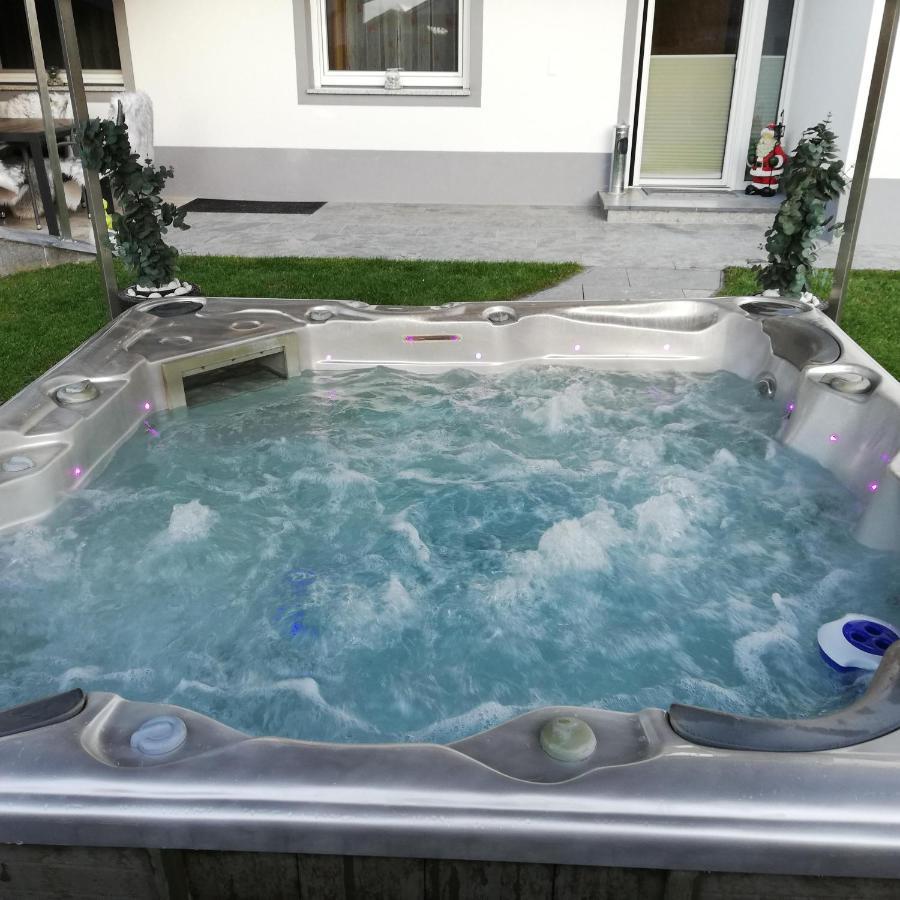 Ferienwohnung Am Waldweg Kolsass Exteriör bild
